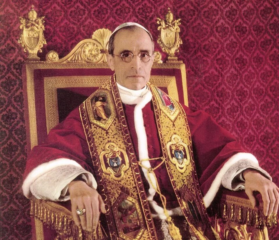 Папа пий. Папа римский пий 12. папа римский пий 13. ленни папа римский. папа римский пий xi.