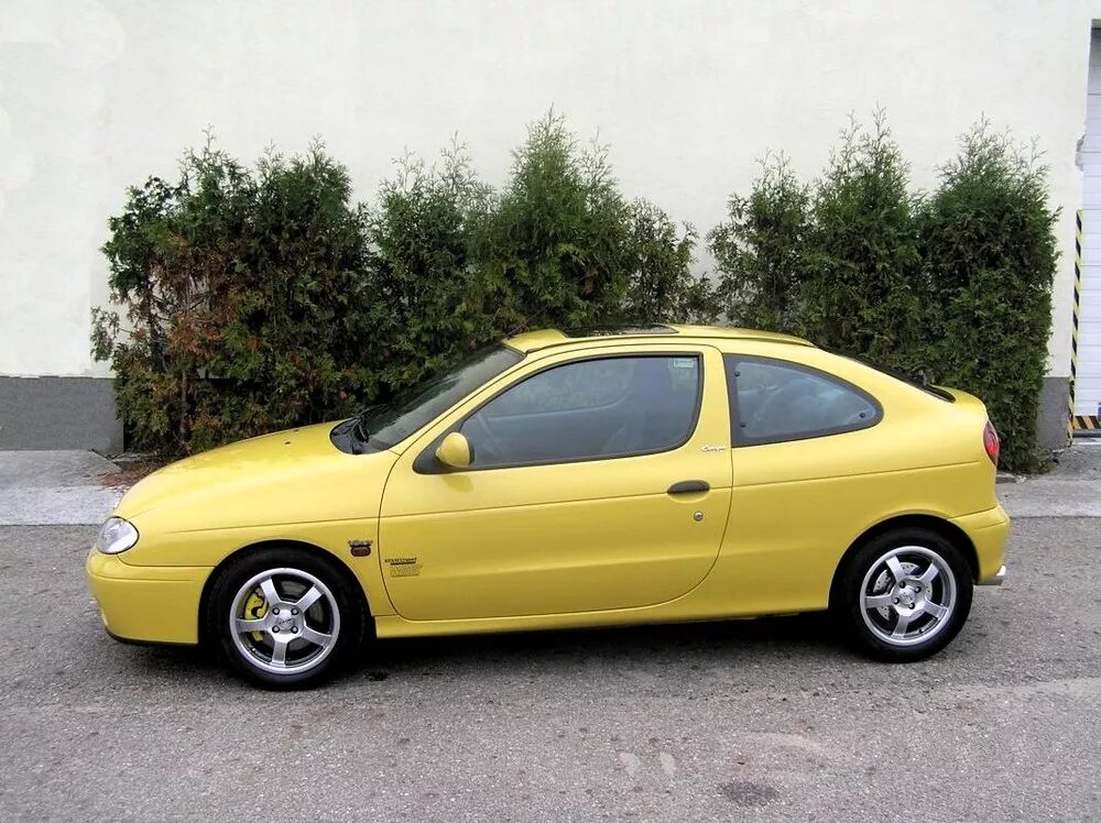 Рено меган 98 год. Renault Megane 1. Рено Меган 1 купе. Renault Megane Coupe 1. Рено Меган купе 1999.