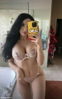 Paris Dylan Nude OnlyFans Leaks.