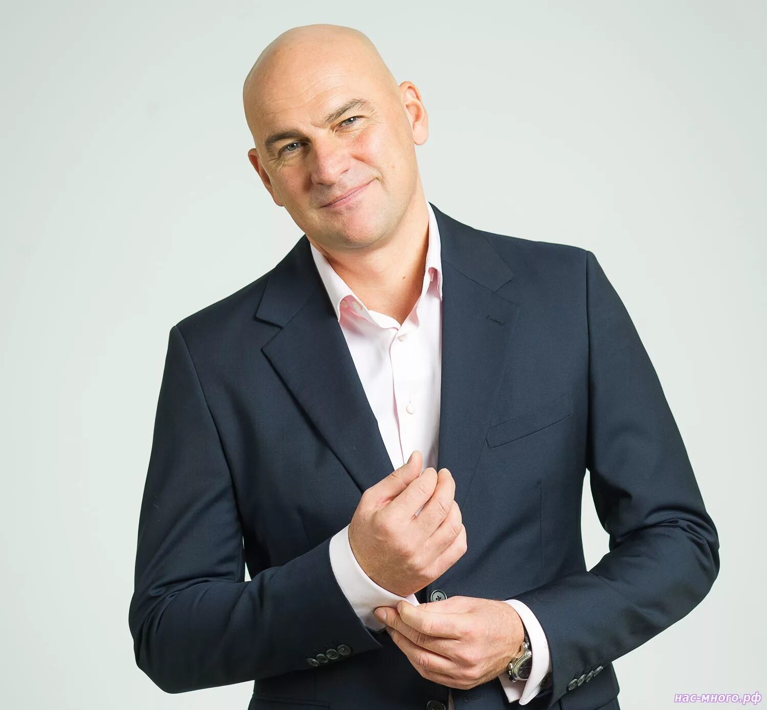 американский коуч тони роббинс. радислав гандапас 2022. известные бизнес тренеры. известный бизнес тренер. известные бизнес тренеры.