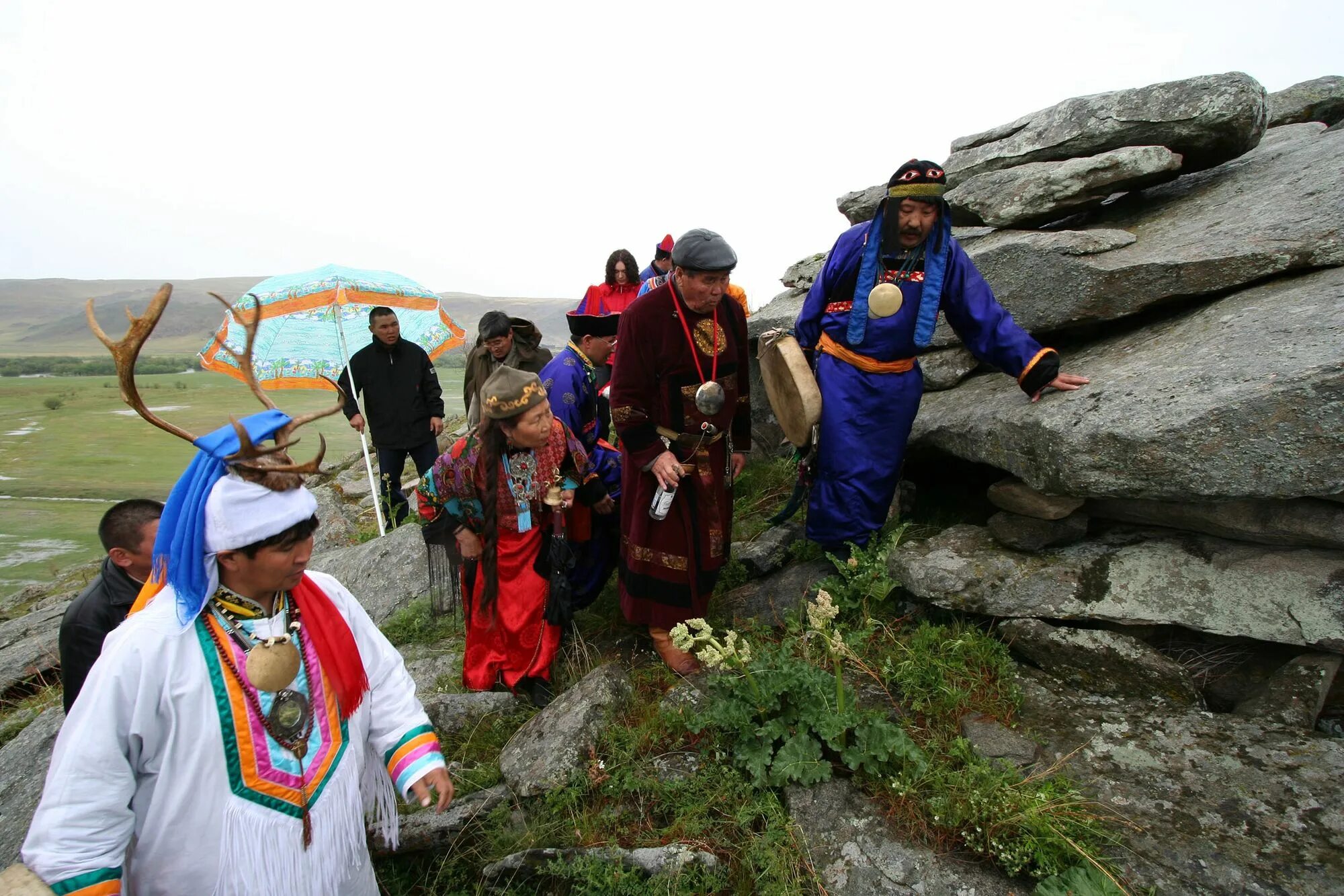 Гора ехэ-ердо. Священная гора ехэ-ёрдо. Ехэ ердо. Буряты гора ёрд. Гора ехэ ёрдо.