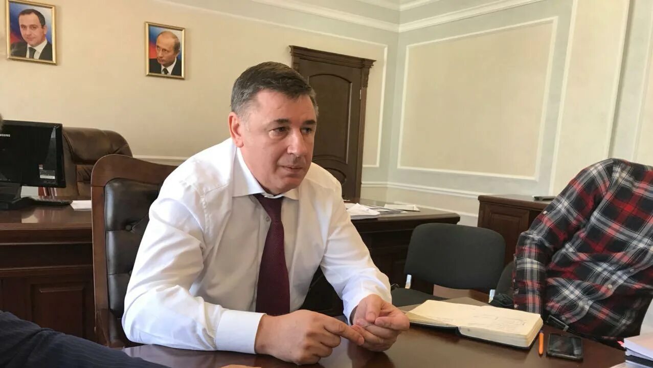 Нефедов кчр. Смородин сергей александрович кчр должность. евгений поляков заместитель председателя правительства кчр. зам председателя правительства кчр. смородин сергей вячеславович министр.