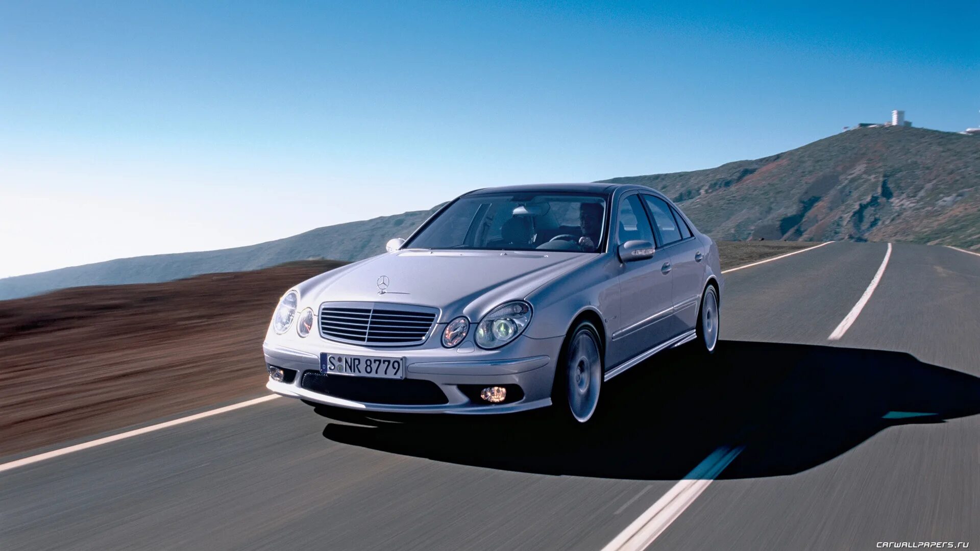 Mercedes e55 amg 2003. Mercedes e211 обвес. Mercedes-benz w211 e gta sa. W211 beamng drive. Mercedes-benz e55 amg city car driving.