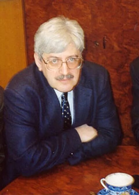 Профессор Пивоваров историк.