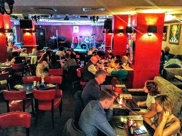 Джаз клуб союз композиторов. Союз композиторов брюсов переулок. Союз композиторов москва. Союз композиторов основной зал. Зал союза композиторов москва.