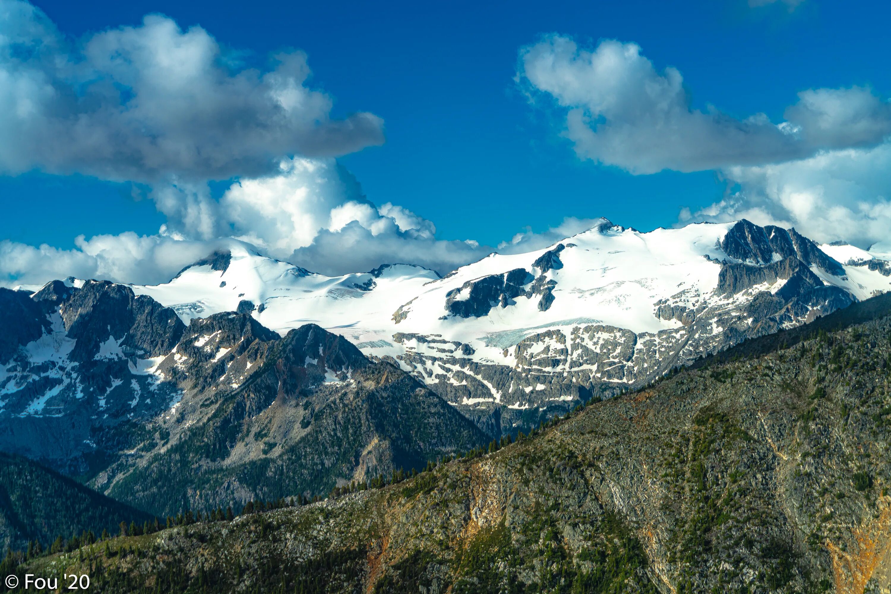 Плато путорана рельеф. Горы без вершин. Ламские горы путорана. Горы без вершин. Плуторанское плато.