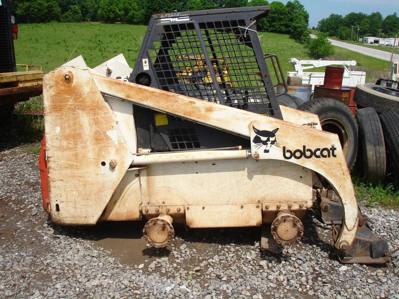 Бобкэт купить б у. Bobcat s530 мульчер. Bobcat t595. Навесное оборудование для Бобкэт s650. Мульчер на Бобкэт.