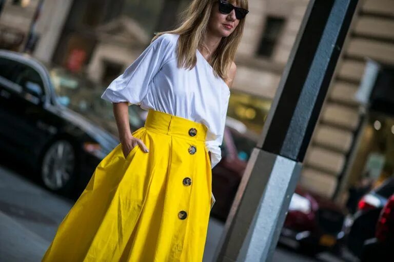 Желтая юбка фото SUNNY: NOW AVAILABLE! Lifestyle Blog by Leanne Barlow Style, Elle apparel, Fas