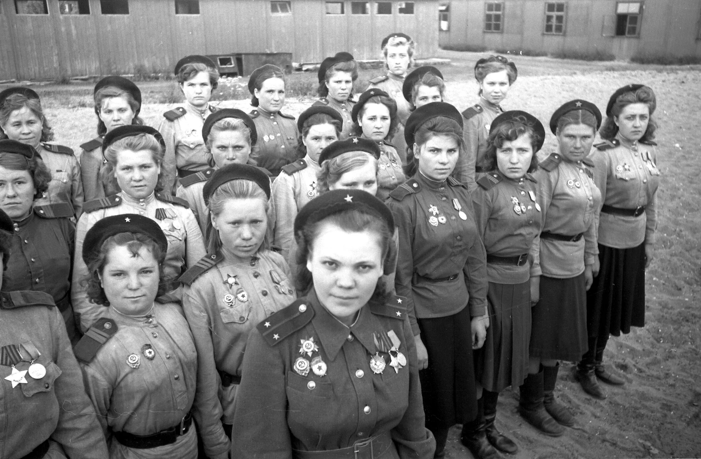 Мобилизация женщин в великую отечественную войну. Девушки-Снайперы 3-й ударной армии 1-й белорусский фронт. Девушки Снайперы 3 ударной армии 1 белорусский фронт.