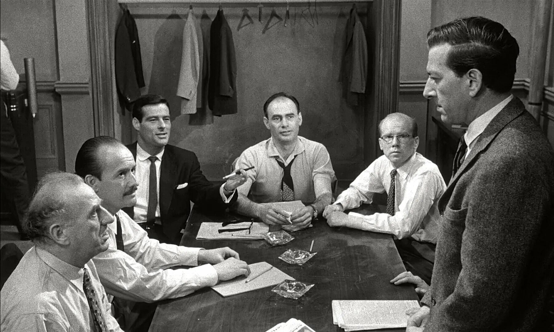 Эвм ссср. Шарль ригуло. Получивший огромную известность обнаруженные в 1956. Раскопки в москве. Пьери́но рональд «пе́рри» ко́мо.