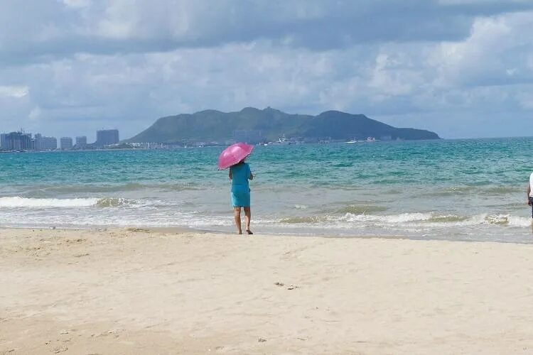 Санья хайнань. Остров хайнань пляж дадунхай. Прогноз хайнань. Остров хайнань климат. Хайнань зимой.