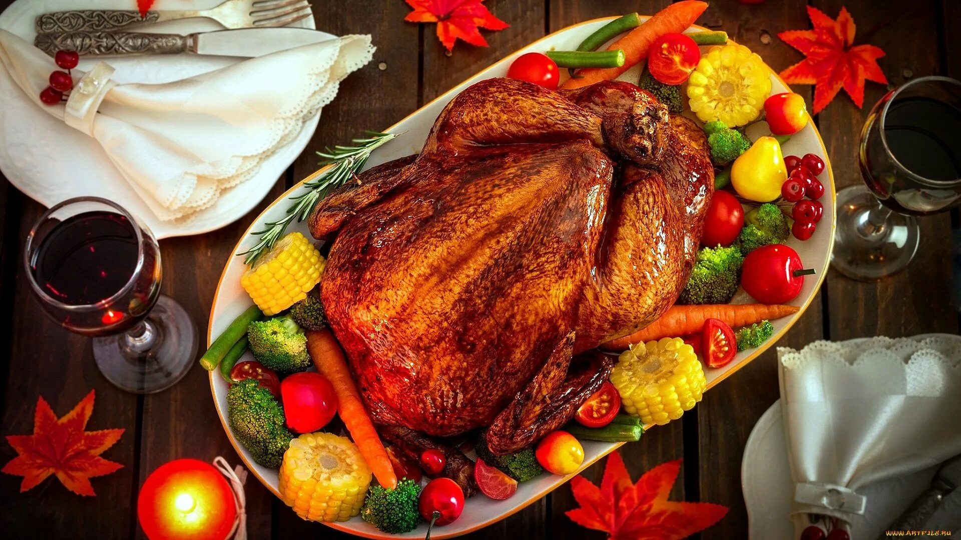 День индюшки. Курица на праздничный стол. Рождественская индейка. Индейка на день Благодарения. Индейка с овощами.
