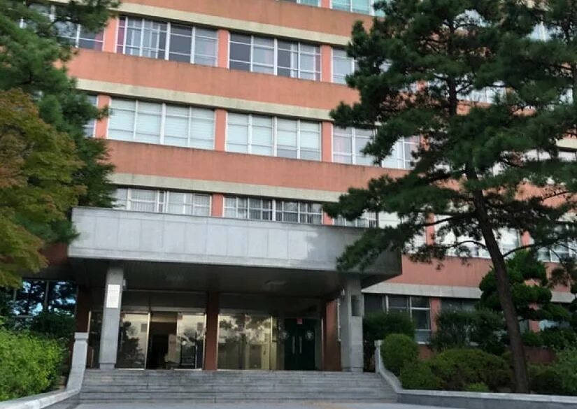 Dong a university. Пусан университеты. dongshin university. silla university. dongshin university bedroom.
