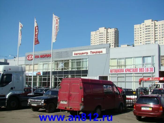 Ушинского 12 м санкт петербург. Ул. Спб автосалон ушинского. Руставели 22 корпус 3. Автосалон на ушинского 12.