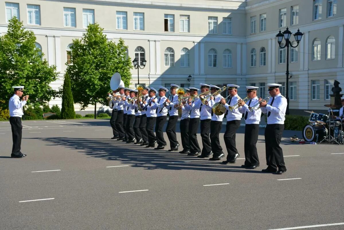 Нахимовское училище в Севастополе. НВМУ спорт. Нахимовское училище автошкола машины Севастополь. Картинки Нахимовское военное училище Владивосток. Сайт нахимовского училища в севастополе