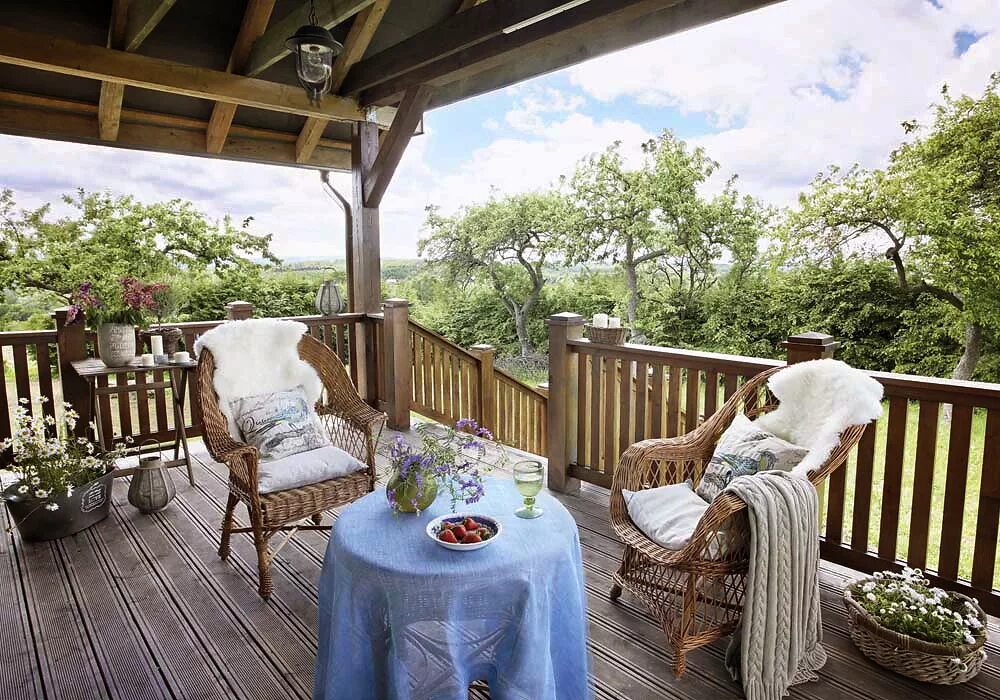 завтрак на балконе. горюшкин-сорокопудов художник. завтрак на веранде. первым дачным утром сырая веранда плавает не. розовая веранда.