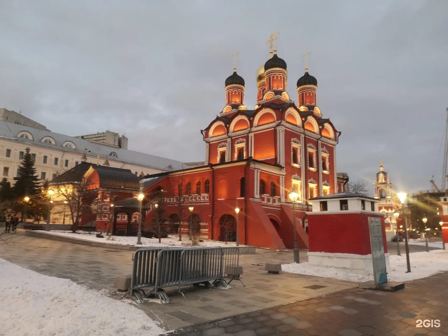 Варварка спа. Знаменский монастырь Москва Варварка.