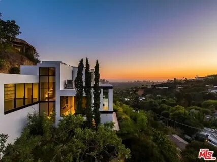Modern her