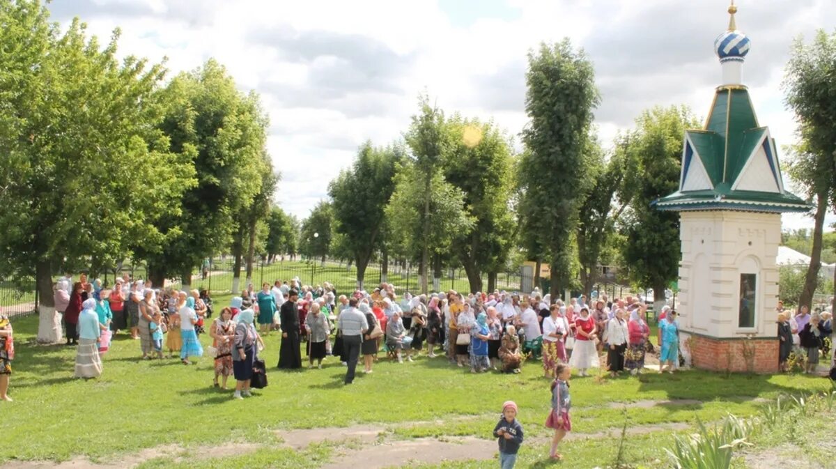 Казанский храм села ХОХОЛЪ. Центральный парк Хохольский район. Хохольский район. Хохольский район достопримечательности.