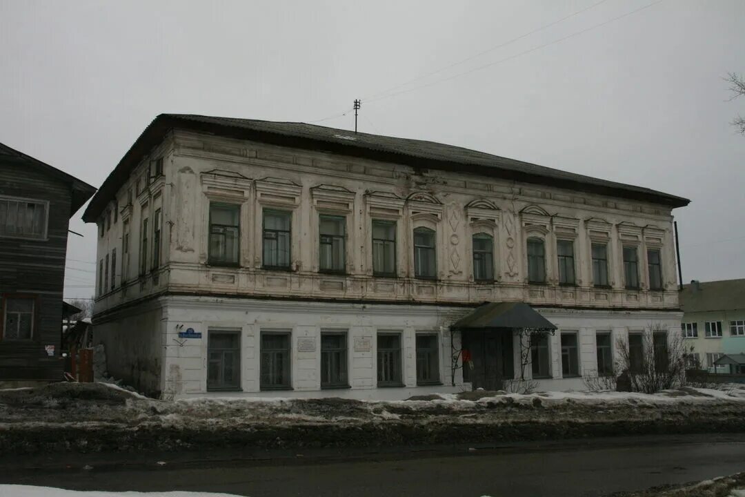 Розы люксембург 20. Р-Н Сокольский, г Кадников, ул розы Люксембург, д 60. Кадников Вологодская область улица розы Люксембург. Кадников ул розы Люксембург 20. Сокольский район город Кадников ул. Люксембург.