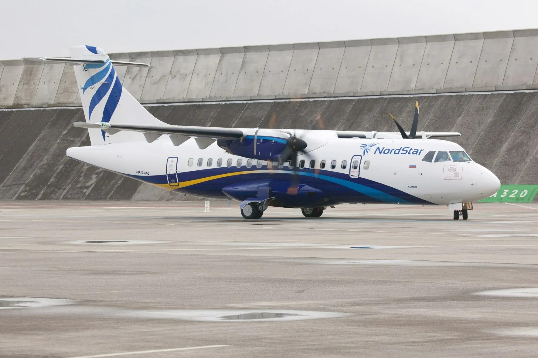 ATR 42-500 самолет. ATR-42-500 Нордстар. ATR 42-500 ATR 42-500. АТР 42 Нордстар.