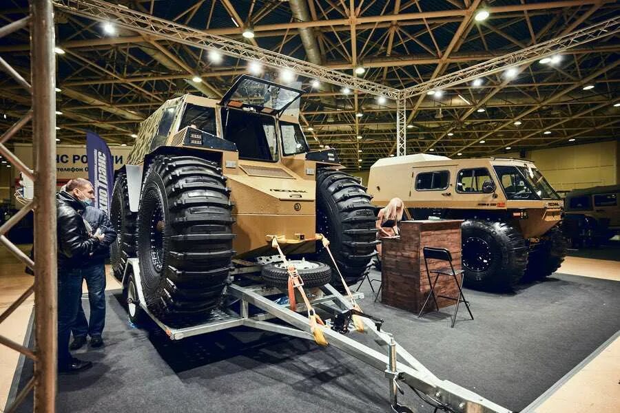 Вездеходер 2023. Выставка вездеходов. Вездеходер 2023. Вездеход диф 4. Выставка военной техники в москве 2022.