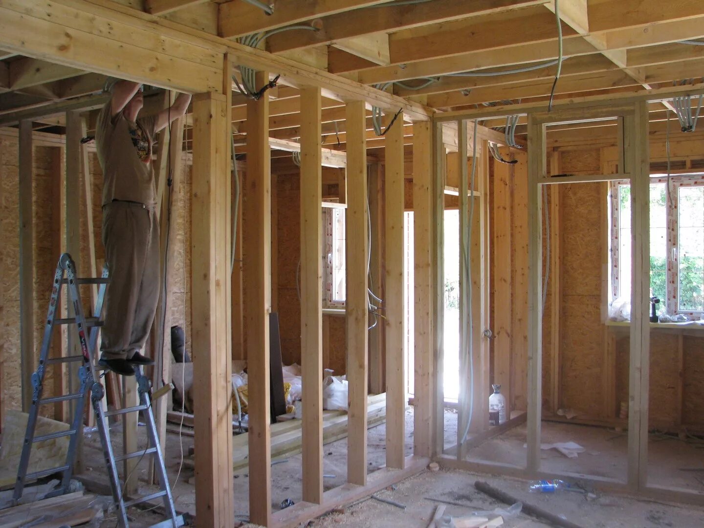 Несущие стены деревянного дома. Межкомнатные перегородки в каркасном доме. Несущие стены деревянного дома. Перегородки в каркасном доме. Revit каркасный дом.