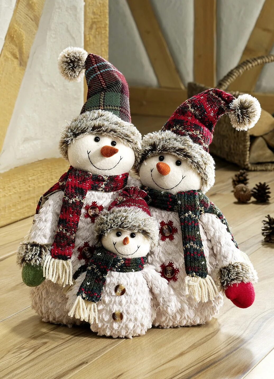 Новогодняя композиция со снеговиком. Композиция из снеговиков. Композиция со снеговиком. Композиция со снеговиком. Композиция со снеговиком своими руками.