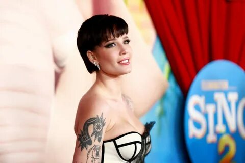 Slideshow halsey leaked.