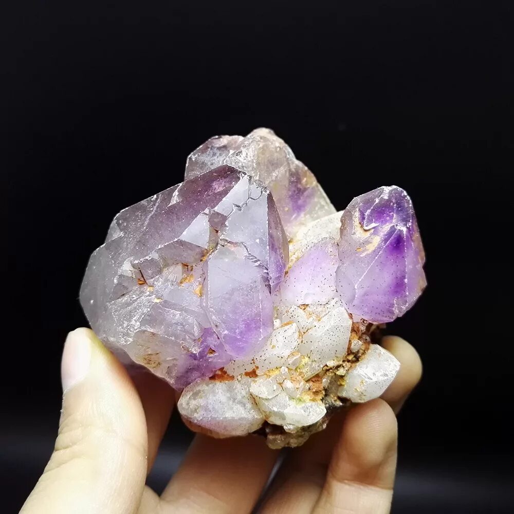 Sio2 аметист. руандийский аметист. мистик ситалл камень. кварц драгоценный камень или нет. речной кварц камень.