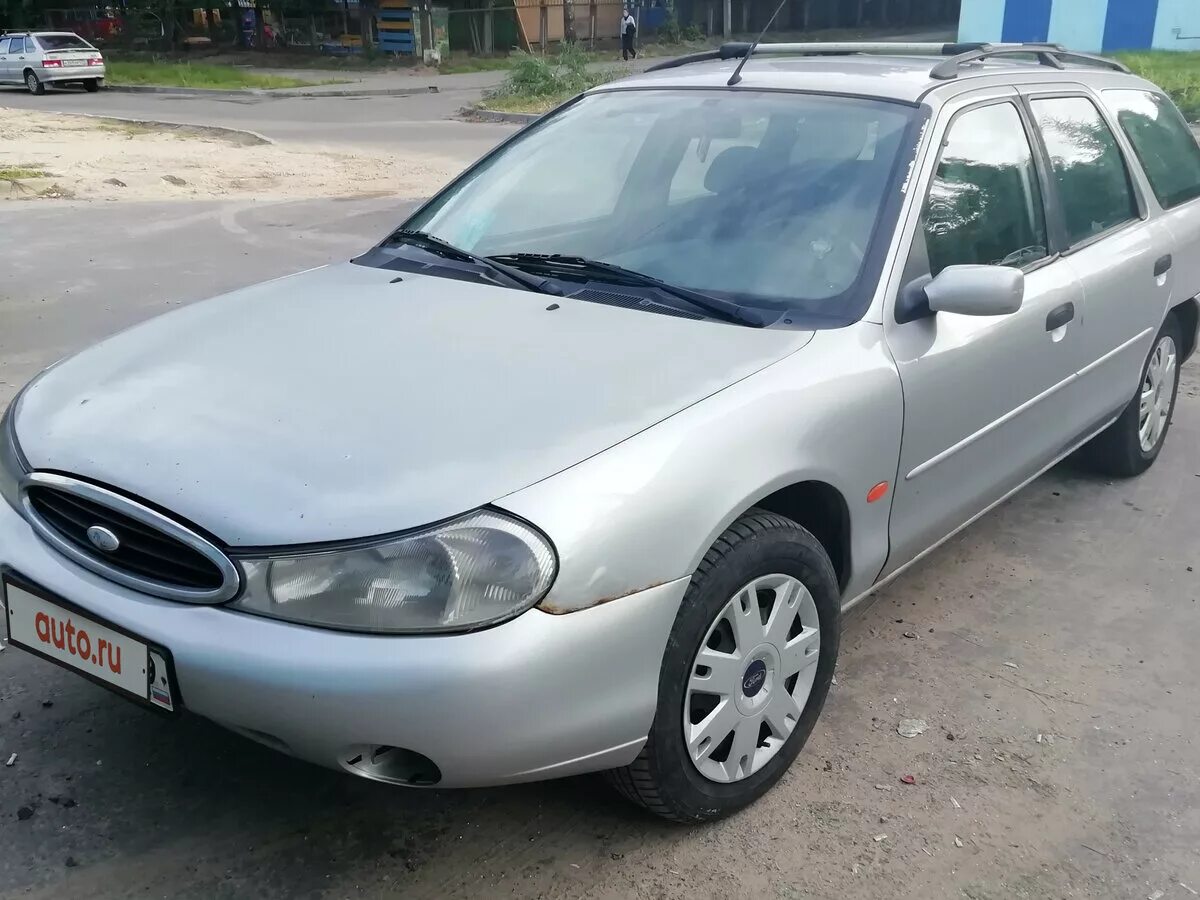 Форд Мондео универсал 2000 года. Форд Мондео 2 универсал 2000. Ford Mondeo 2000 универсал. Форд мрндео2000 универсал. Форд мондео 2 универсал дизель