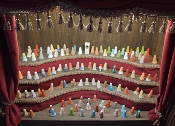 Вращающаяся полка в холодильник купить. Маркеры для скетчинга 168 leonardo. Сувенирная лавка. Пуговица муляж. Маркеры touch 48 pcs.