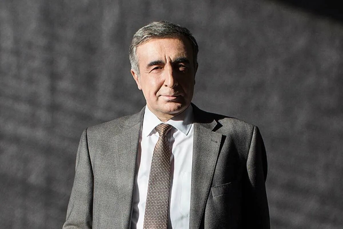 Ваган гаспарян сбербанк капитал. Балабекян нарек нелсонович. Ваган. Ваган гаспарян. Хачатурянц рфс.