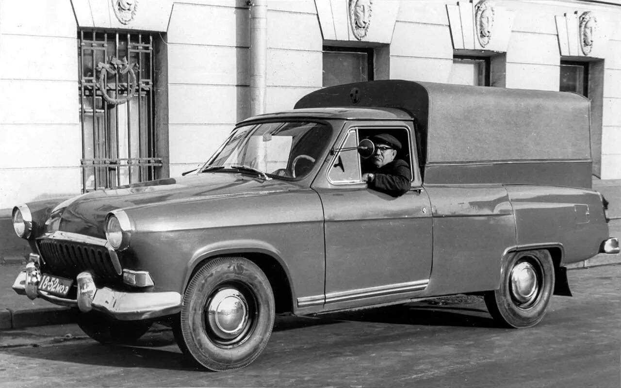 Автомобиль советского производства. Москвич 412 универсал. Машины советского автопрома. Пмг-20 газ-69. Старые советские автомобили.