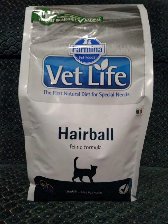 Vet life 10 кг. Farmina Hairball. Vet Life Hairball. Корм для кошек Farmina vet Life для вывода шерсти 10 кг. Корм для кошек Farmina vet Life для вывода шерсти 2 кг.