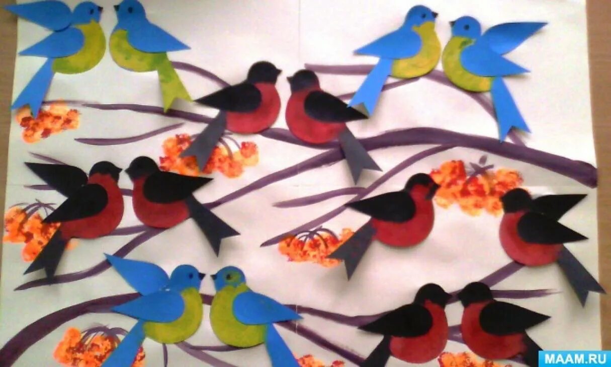 Птицы первая младшая группа. Коллективные аппликации в детском саду. Поделки на тему птицы. Коллективные работы детей в детском саду птицы. Аппликация в старшей группе.