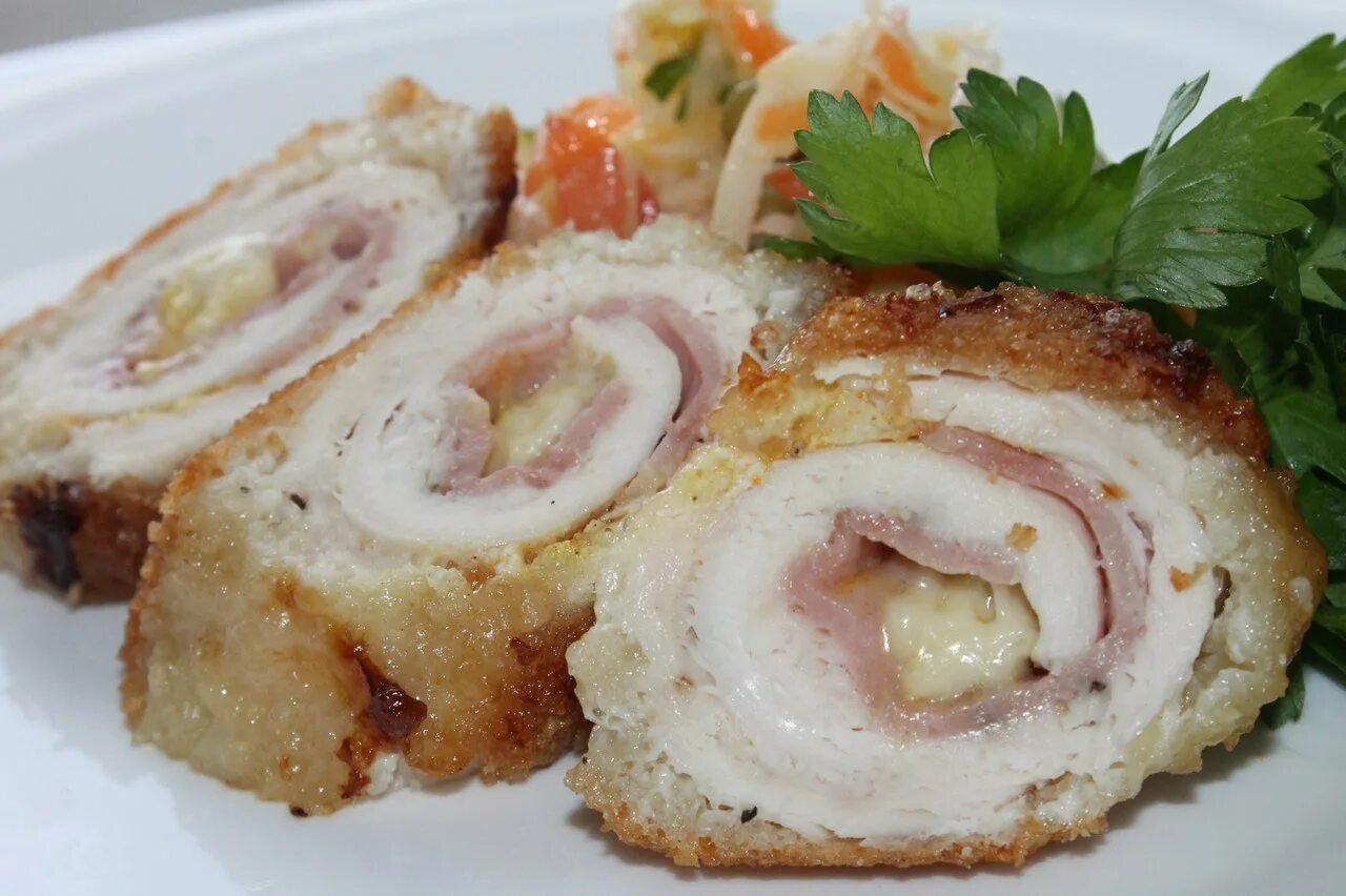 Рулеты из куриного филе с сыром