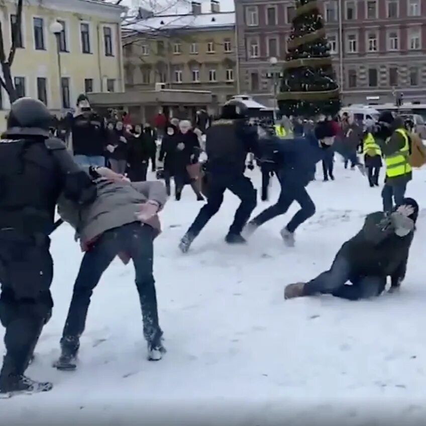 Посадили за избиение