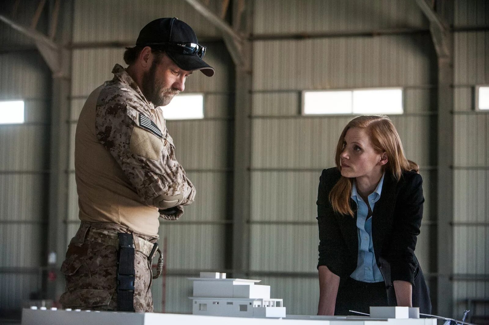 Цель номер один Zero Dark Thirty, 2012. Цель номер один реж Кэтрин Бигелоу 2012. Джейсон Кларк цель номер один.