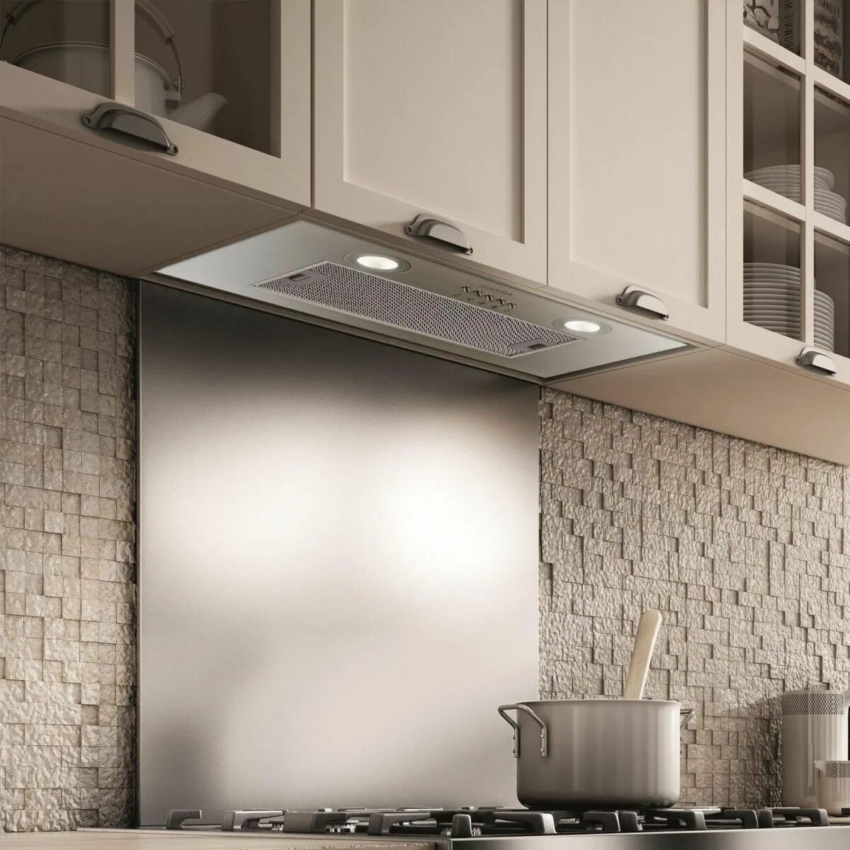Встраиваемая вытяжка над плитой. Вытяжка maunfeld cooker hood. полновстраиваемая вытяжка 45 см. полновстраиваемая вытяжка для кухни 60 стекло. полновстраиваемая вытяжка в интерьере.