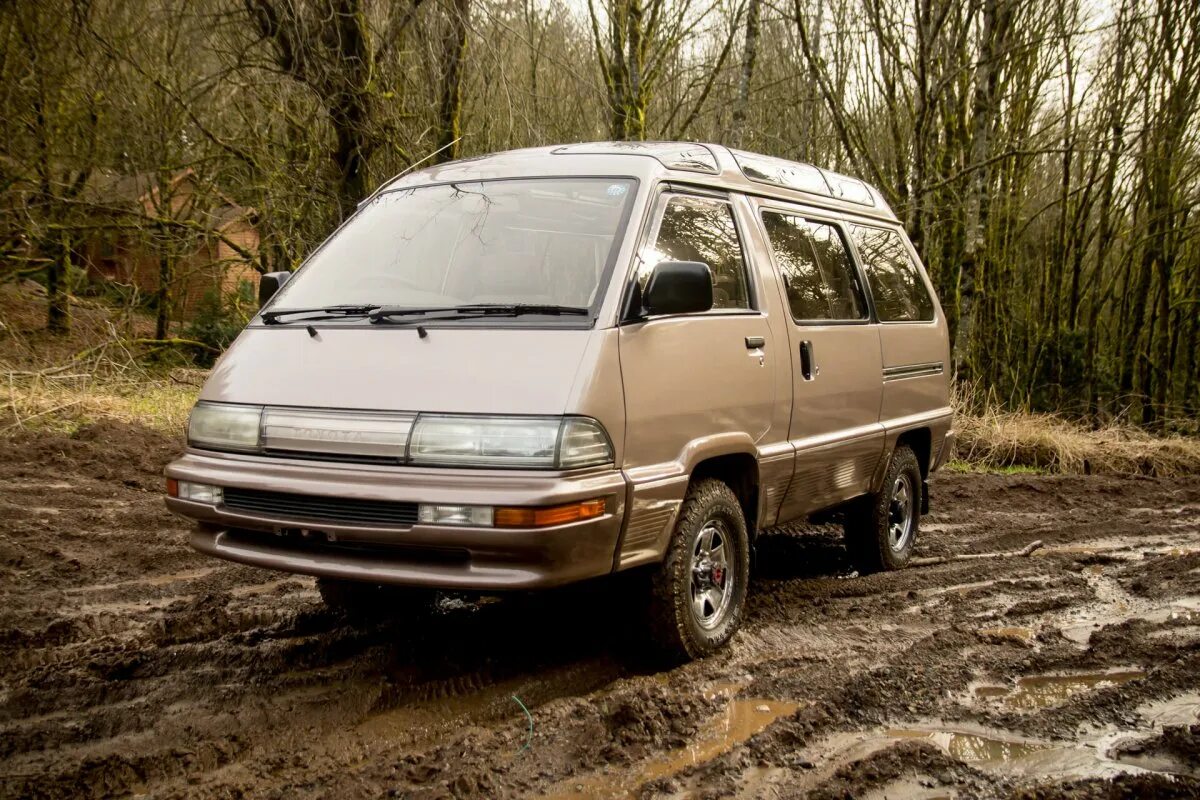 Тойота таун айс приморский. Toyota Master Ace Surf 1989. Тойота Таун айс 1989. Toyota Town Ace. Toyota Master Ace Surf.