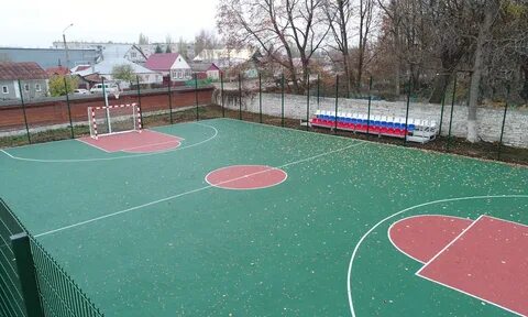 Площадь спортивной площадки прямоугольной формы