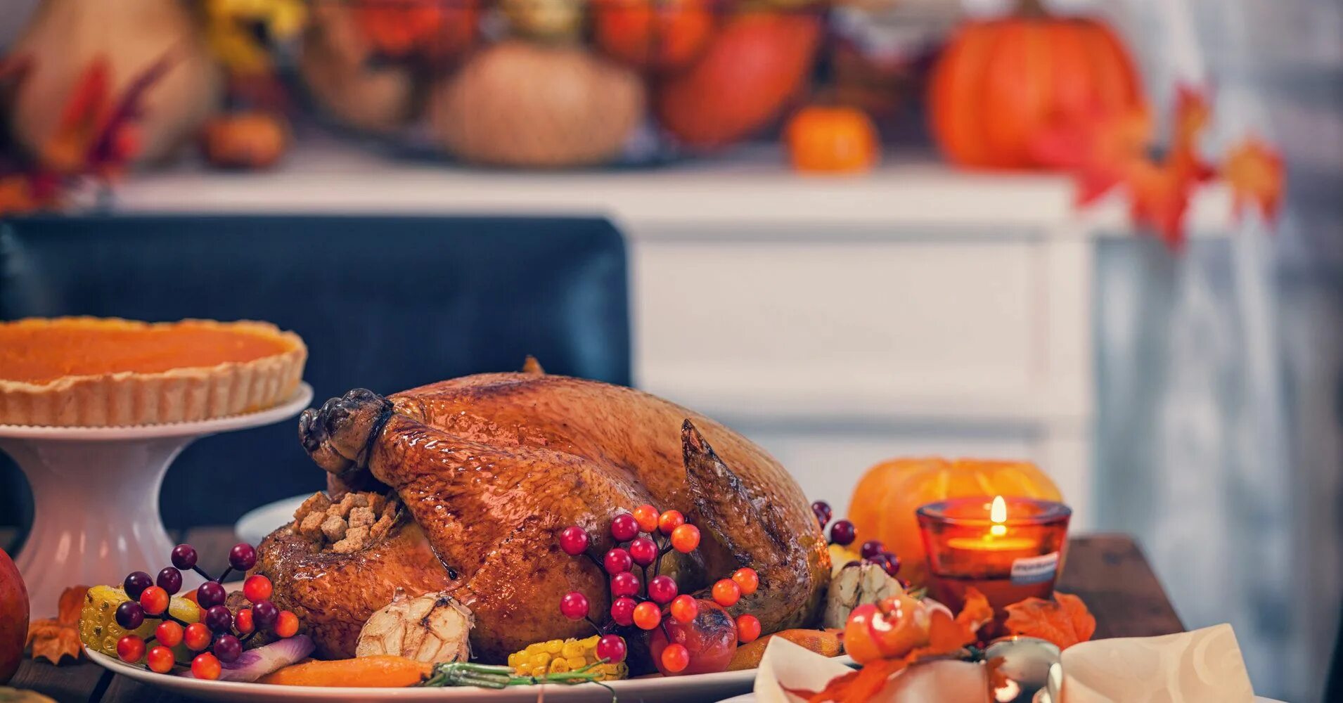 Happy thanksgiving. День благодарения картинки. День благодарения в сша. Открытки с днем благодарения на английском. День благодарения в америке картинки индейки на столе для срисовки.