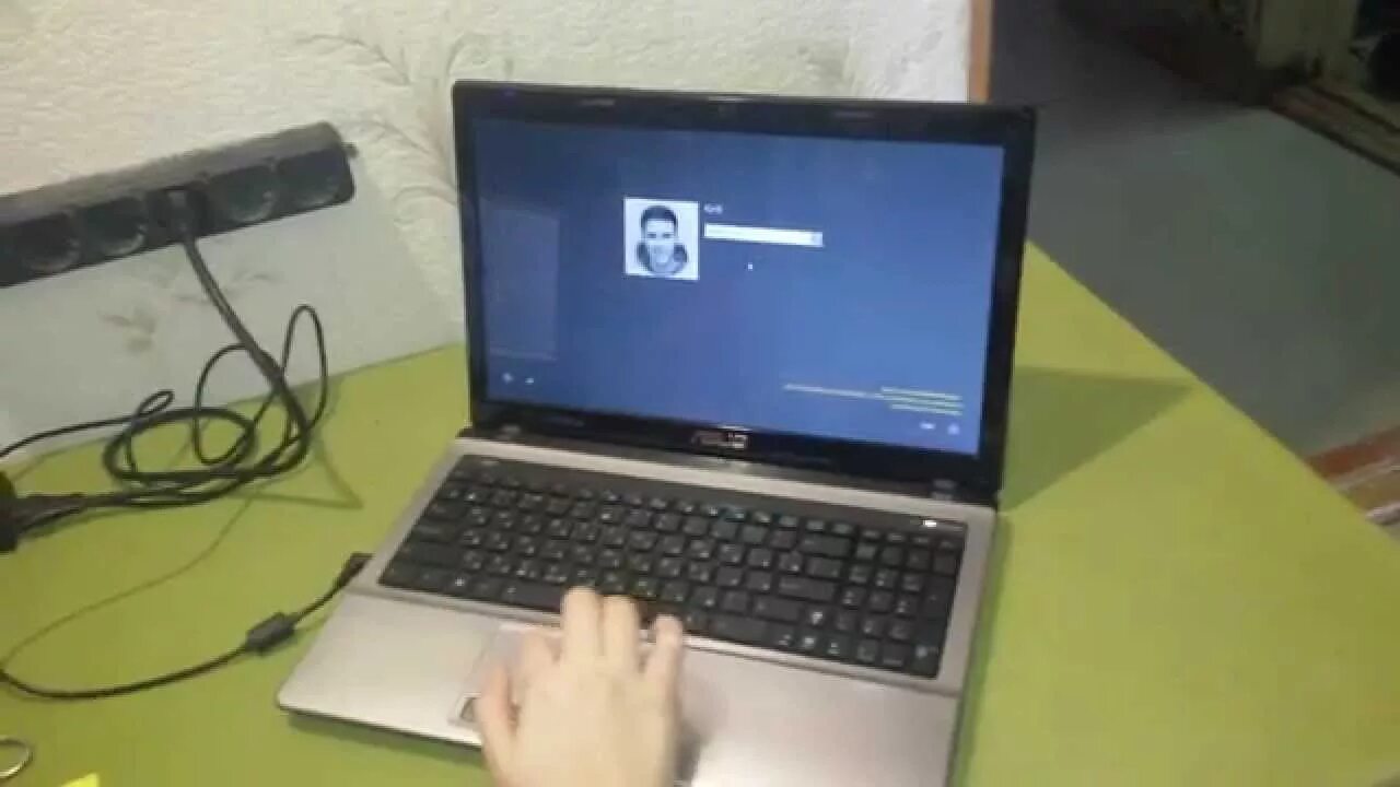 Войти в учетную запись. Пароль на ноутбук. Забыл пароль на компьютере. Не удается войти в учетную запись. Забыл пароль компьютера windows.