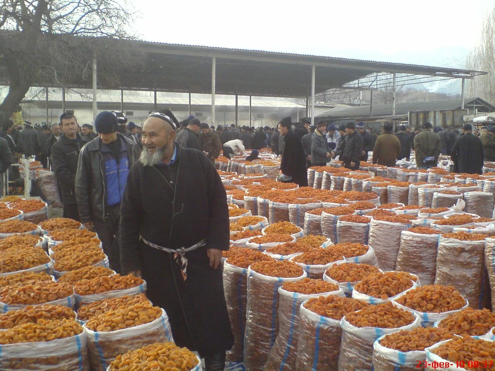Погода в город исфаре