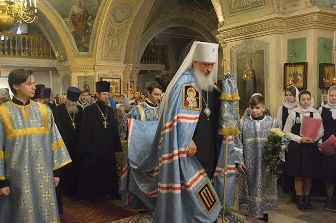 литургия в знаменском соборе курск. курская епархия официальный сайт. знаменский собор служба сегодня онлайн. знаменский собор курск священники. архиерейская служба тюмень знаменский собор.