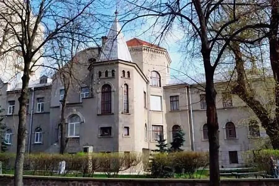 Университет имени богомольца. Богомольца 25.