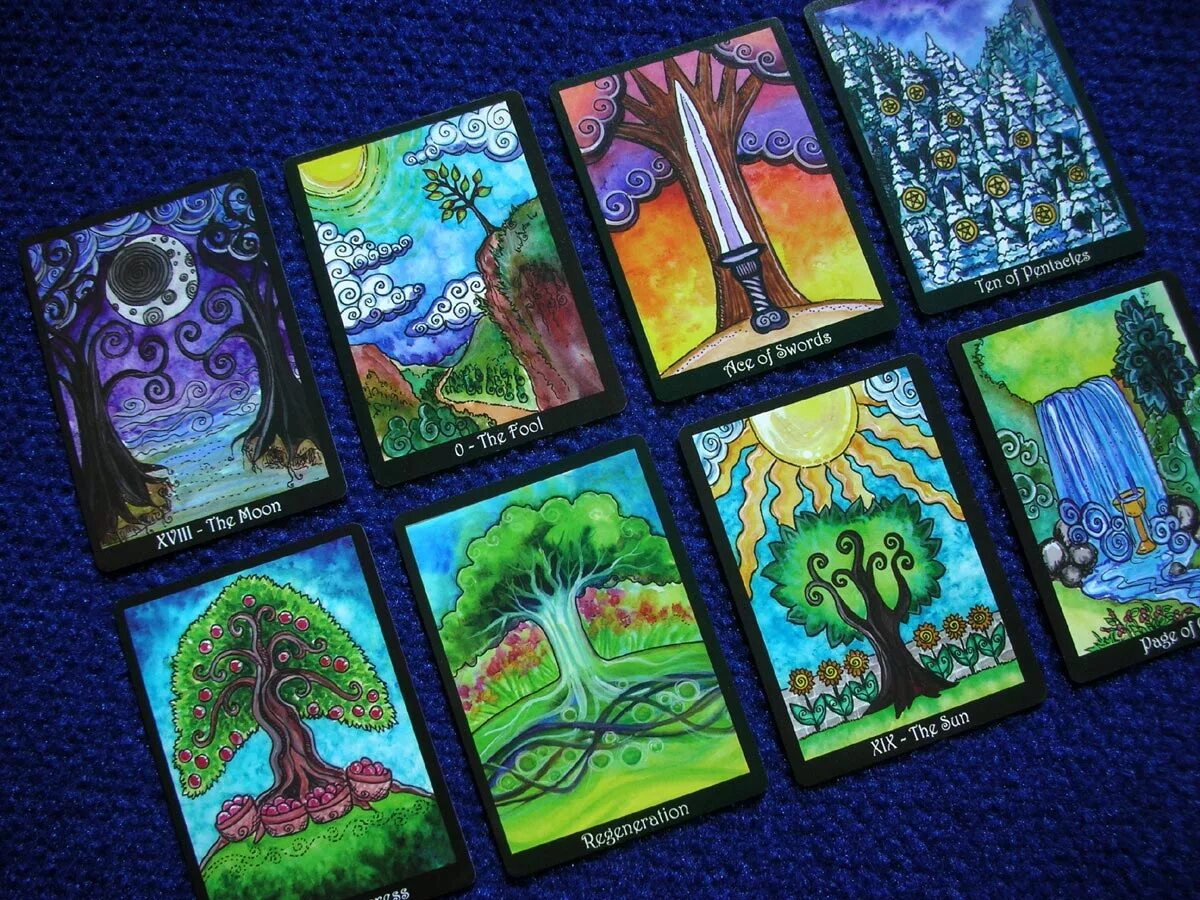 Карта таро на 24 год. Orient Tarot Deck. Three Trees Tarot галерея. Таро Spooky Tarot. Таро оппозиций галерея.