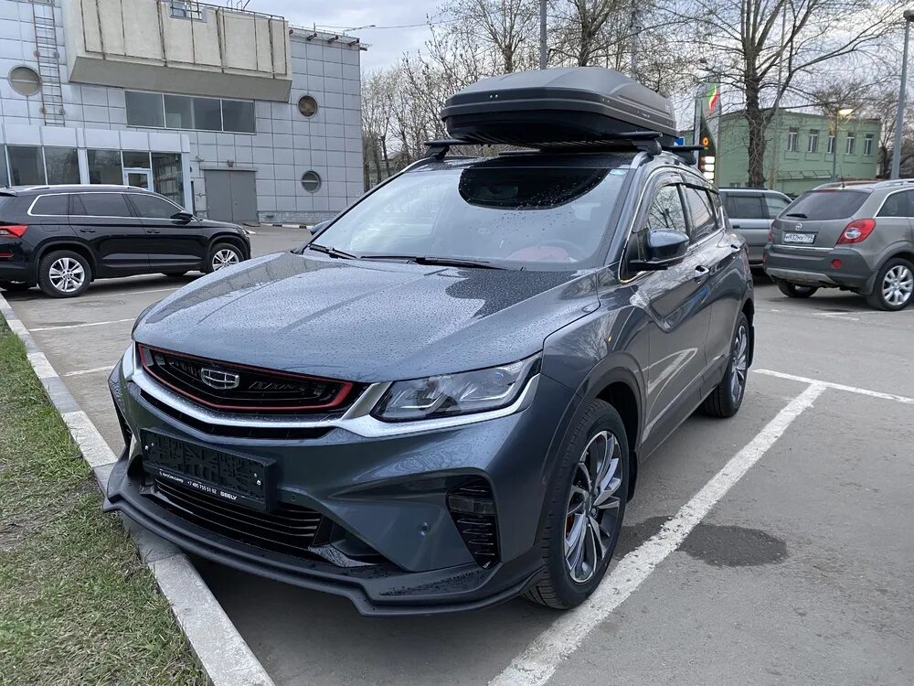 Geely thule. Geely coolray рейлинги. автобокс на geely coolray. багажник на крышу geely coolray. автобокс на джили кулрей.