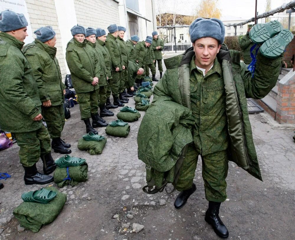 Армия в моем телефоне. Российская Военная форма. Современная Военная форма. Военная форма Российской армии. Военная форма срочника.